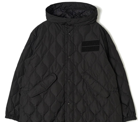 TAION x Universal Works Military Hard Shell Down Mod Parka | Black